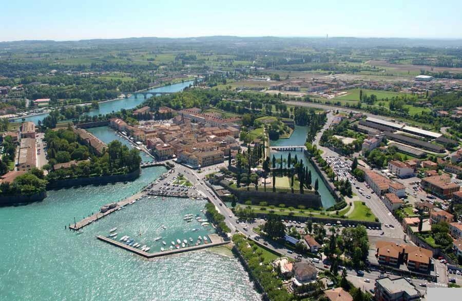 Appartamento La Madonnina Di Cathy Peschiera del Garda Kültér fotó